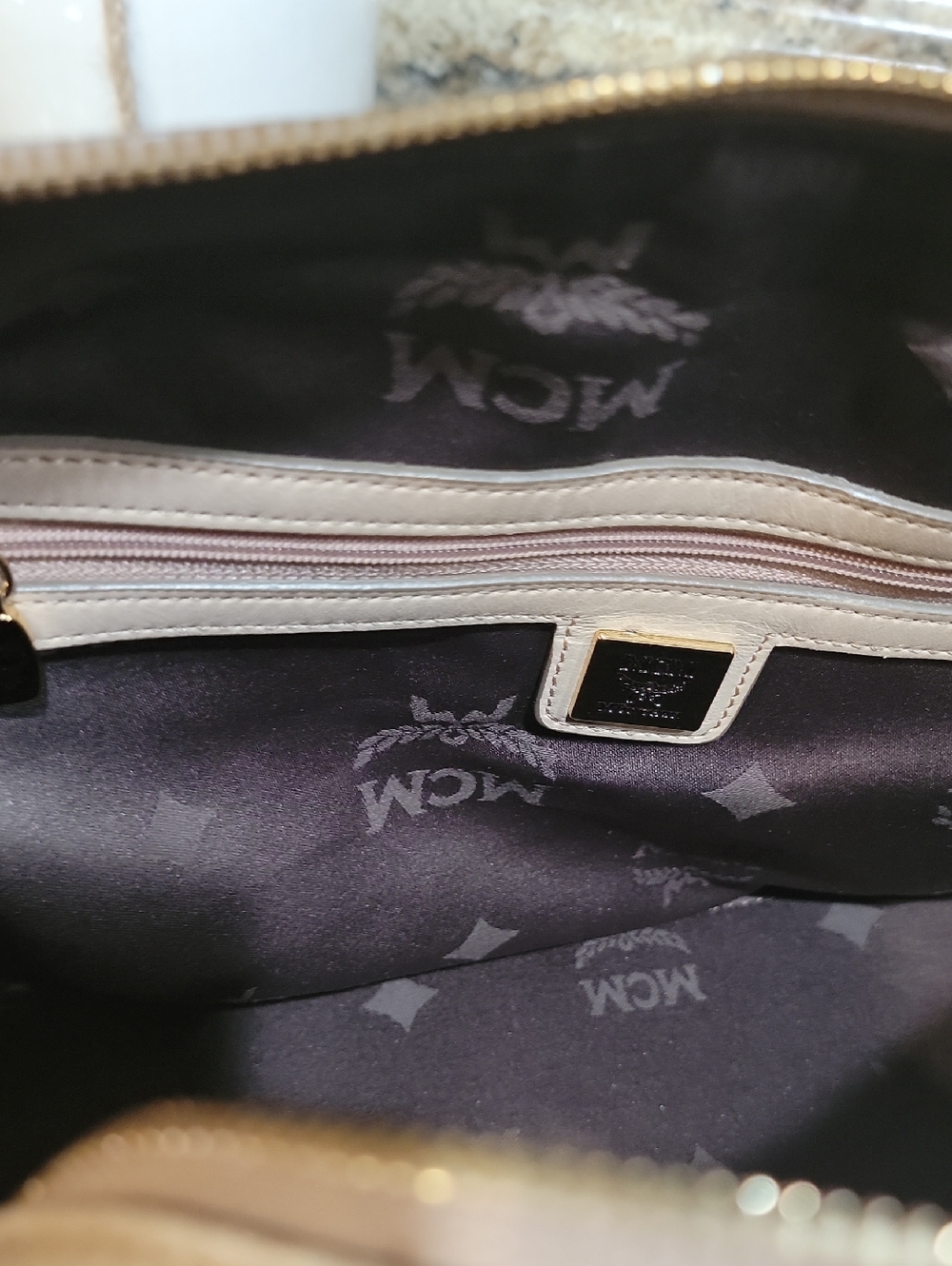 MCM EUC Visetos Buckled Boston Bag like new - Picture 13 of 14